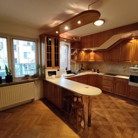 Classic Apartament Metro Kabaty Varsovie Extérieur photo