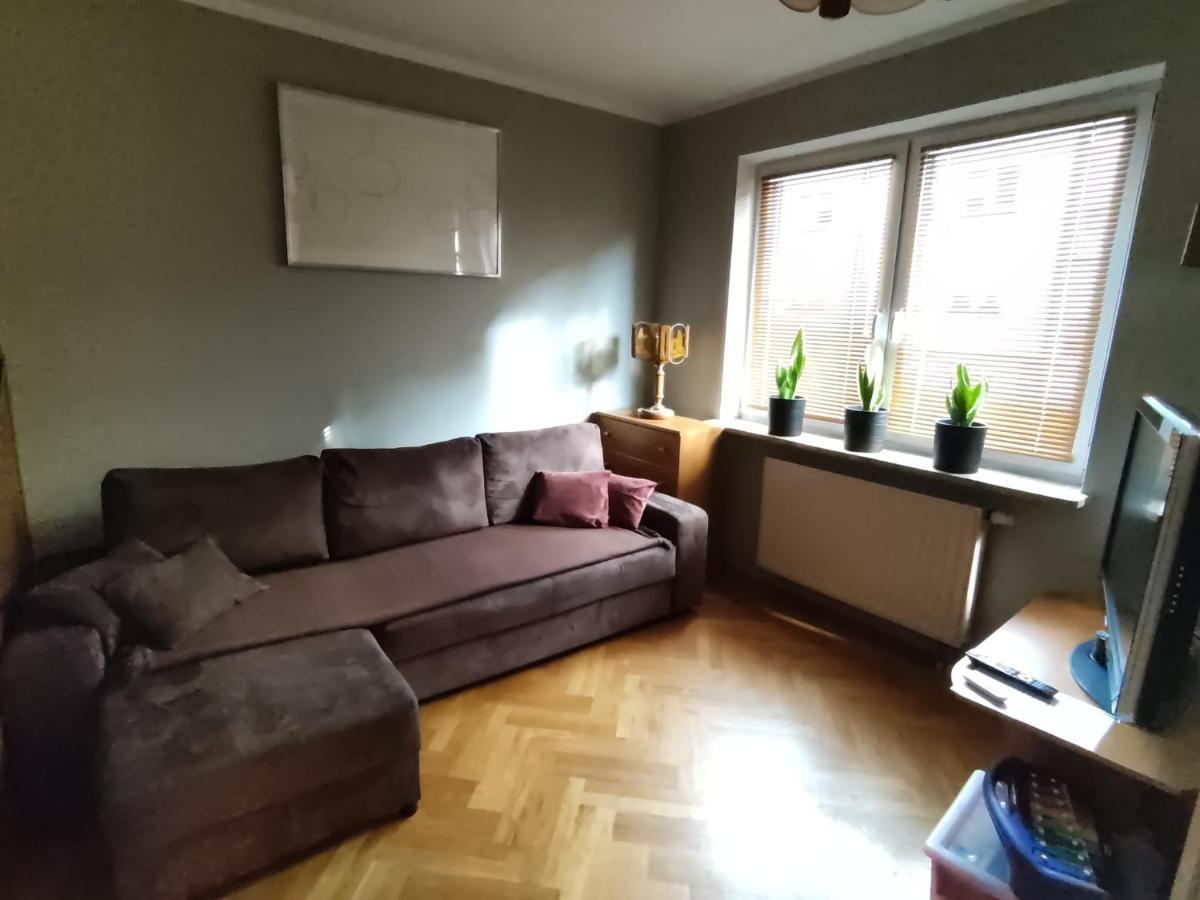 Classic Apartament Metro Kabaty Varsovie Extérieur photo